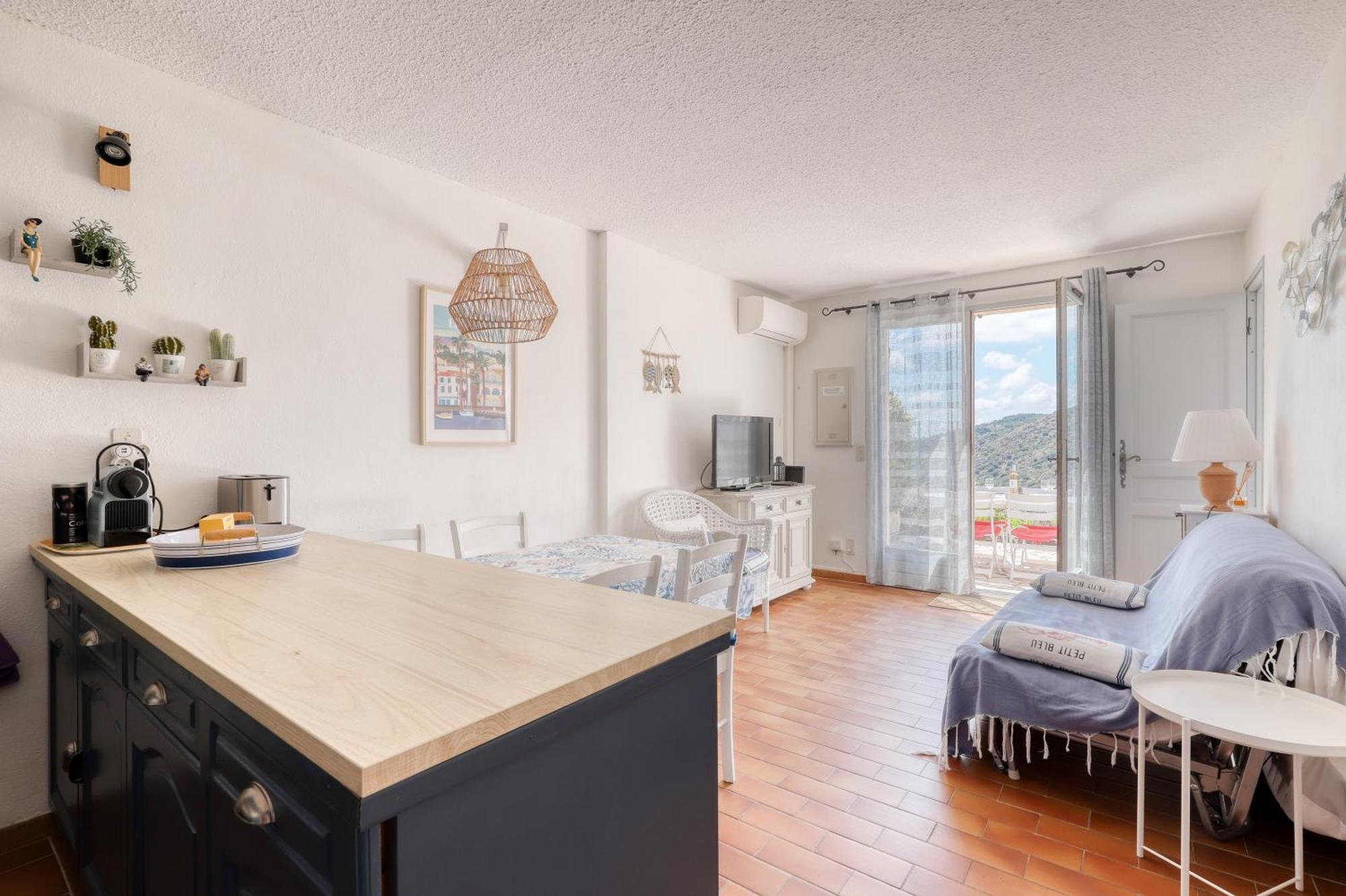Exceptional View In Saint-Clair For 4 People Apartman Le Lavandou Kültér fotó