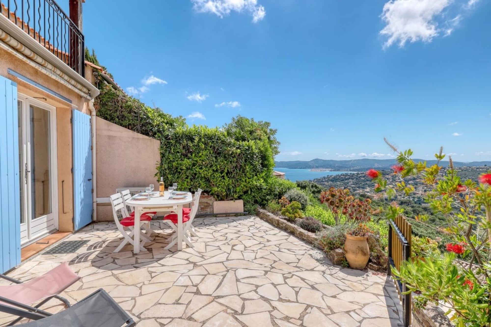 Exceptional View In Saint-Clair For 4 People Apartman Le Lavandou Kültér fotó